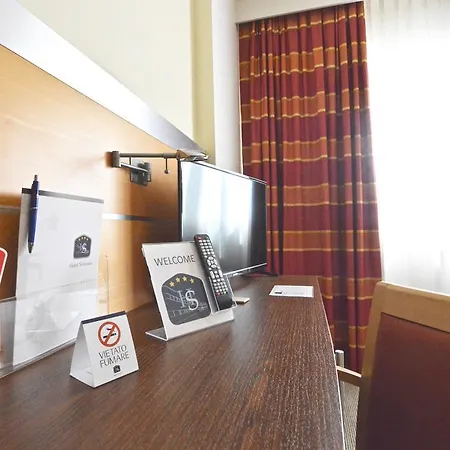 Express By Siracusa North