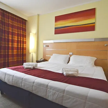 Ξενοδοχείο Express By Siracusa North 4*