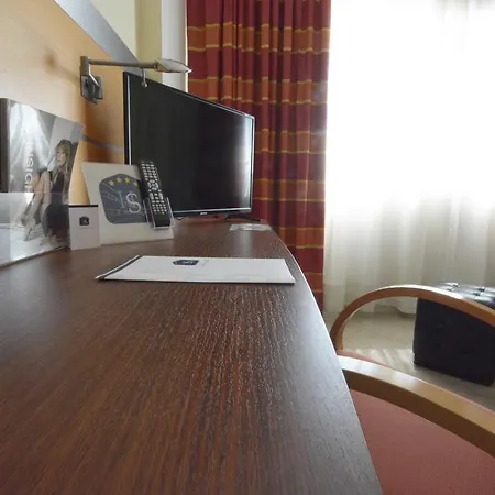 Ξενοδοχείο Express By Siracusa North 4*